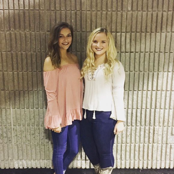 Meet your Posher, Makayla - Picture 1 of 1